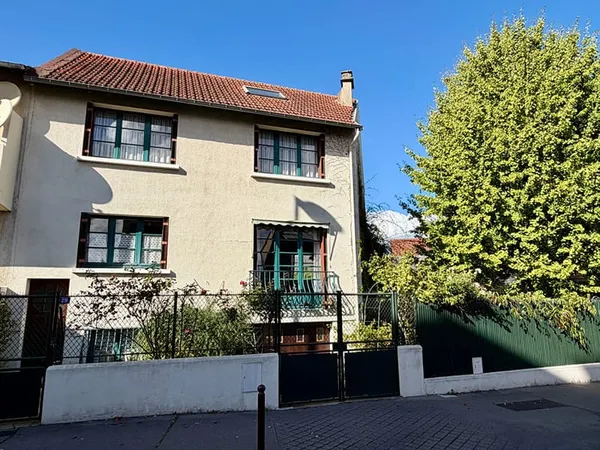 Maison à vendre à Versailles Montreuil - 5 pièces, 155 m², travaux à prévoir
