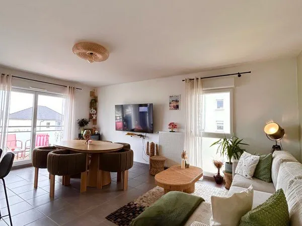 Grand T2 lumineux avec balcon