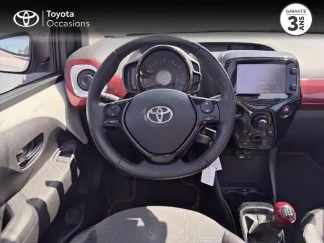 Toyota Aygo 1.0 vvt-i 69ch x-glam 5p — photo 9
