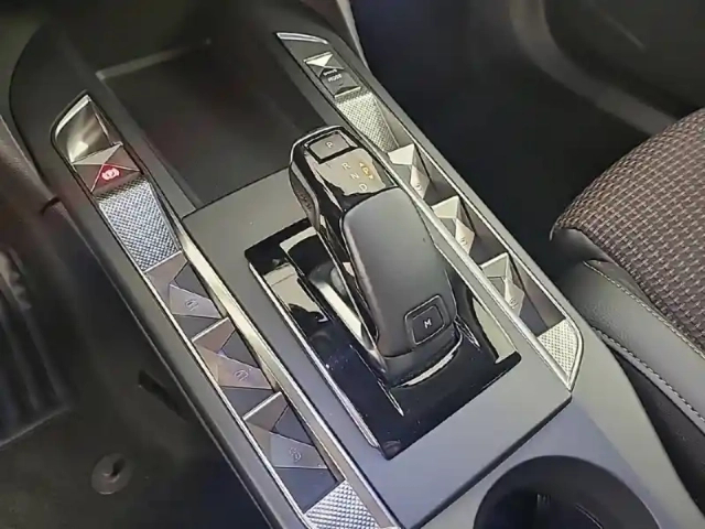 Ds Ds 3 hybride 136 e-dct6 — photo 104