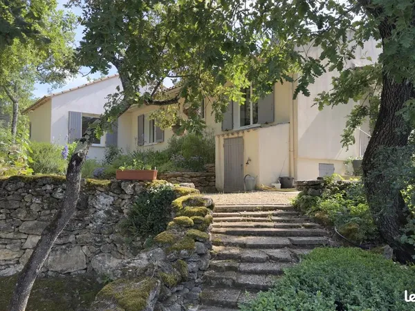 Propriété 4 pièces 115 m²