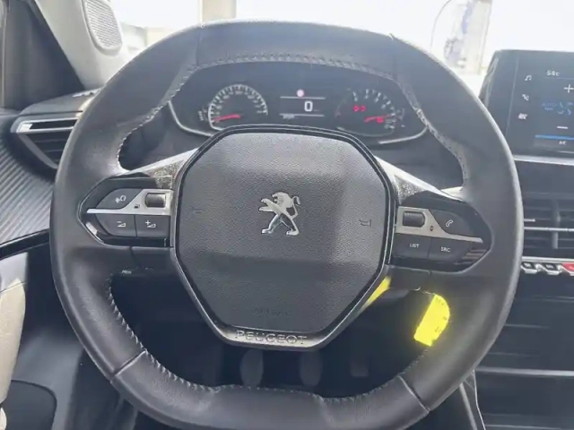 Peugeot 2008 puretech 100 s&amp;s bvm6 — photo 9
