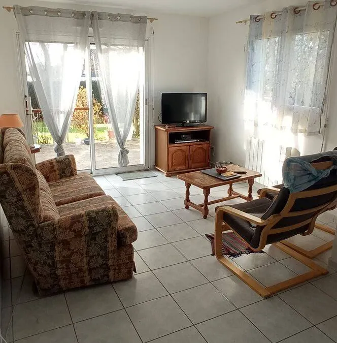 Photo 3