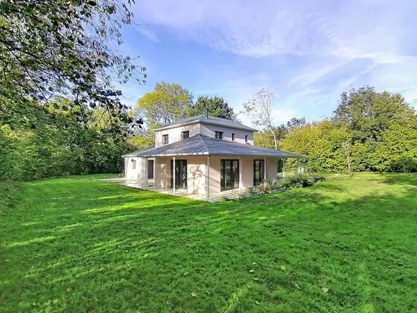 Maison 5 pièces 140 m²