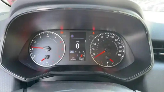 Renault Clio tce 90 — photo 47