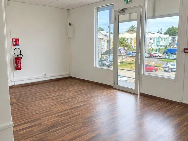 LOCAL 26 m2
