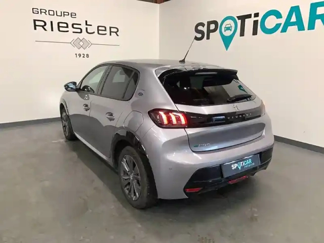 Peugeot 208 electrique 50 kwh 136ch — photo 32