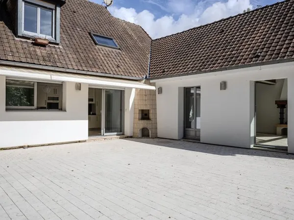 Maison 10 pièces 350 m²