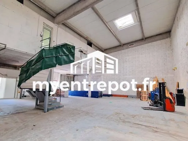 Local d'activité 420 m²
