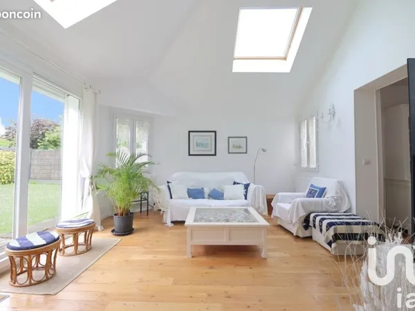 Maison familiale 9 pièces 158 m²