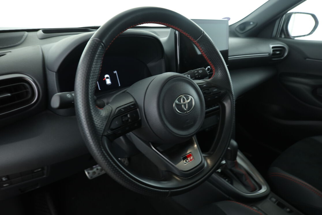 Toyota Yaris Cross 1.5 Hybride 2WD GR Sport — photo 10