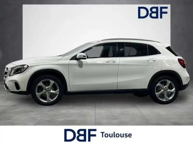 Mercedes Gla 180 sensation — photo 2