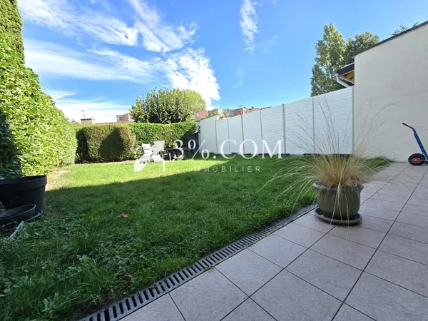 Maison de 1975 de 95 m2 avec 3 chambres, garage et jardin