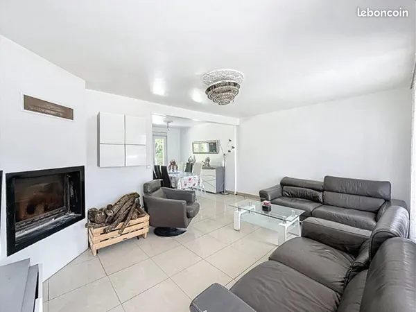 Appartement 8 pièces 145 m²