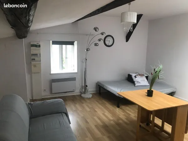 Studio meublé proche de la gare et toutes commodités