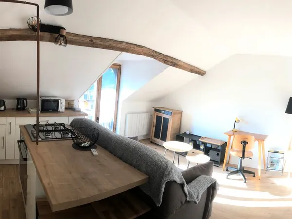 DUPLEX T1 MEUBLÉ 500m Gare - quartier couture - 1 chambre - tout équipé