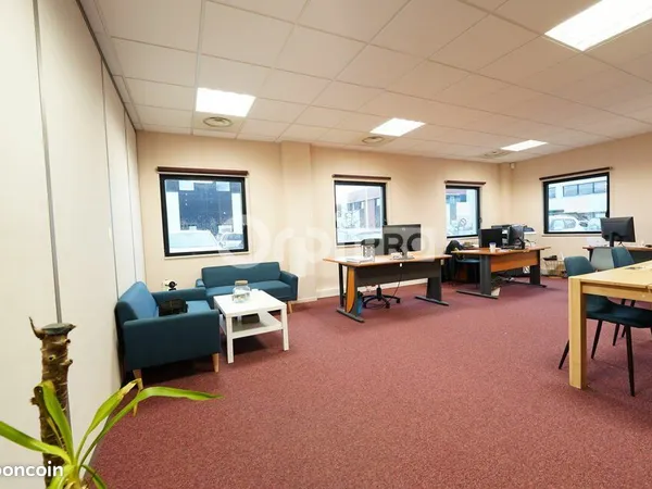 Bureau 125 m²