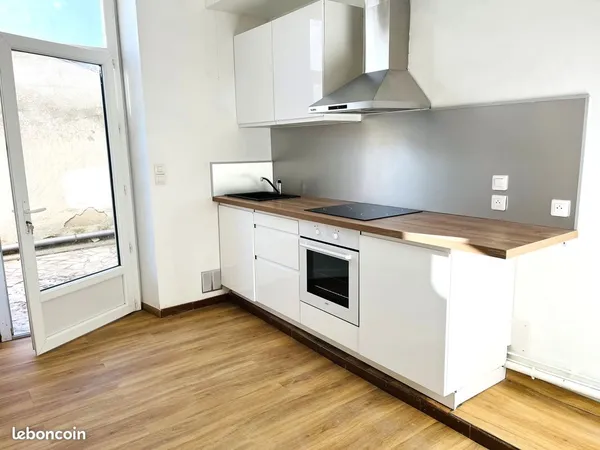 Part loue beau T3 Terrasse Carmaux centre