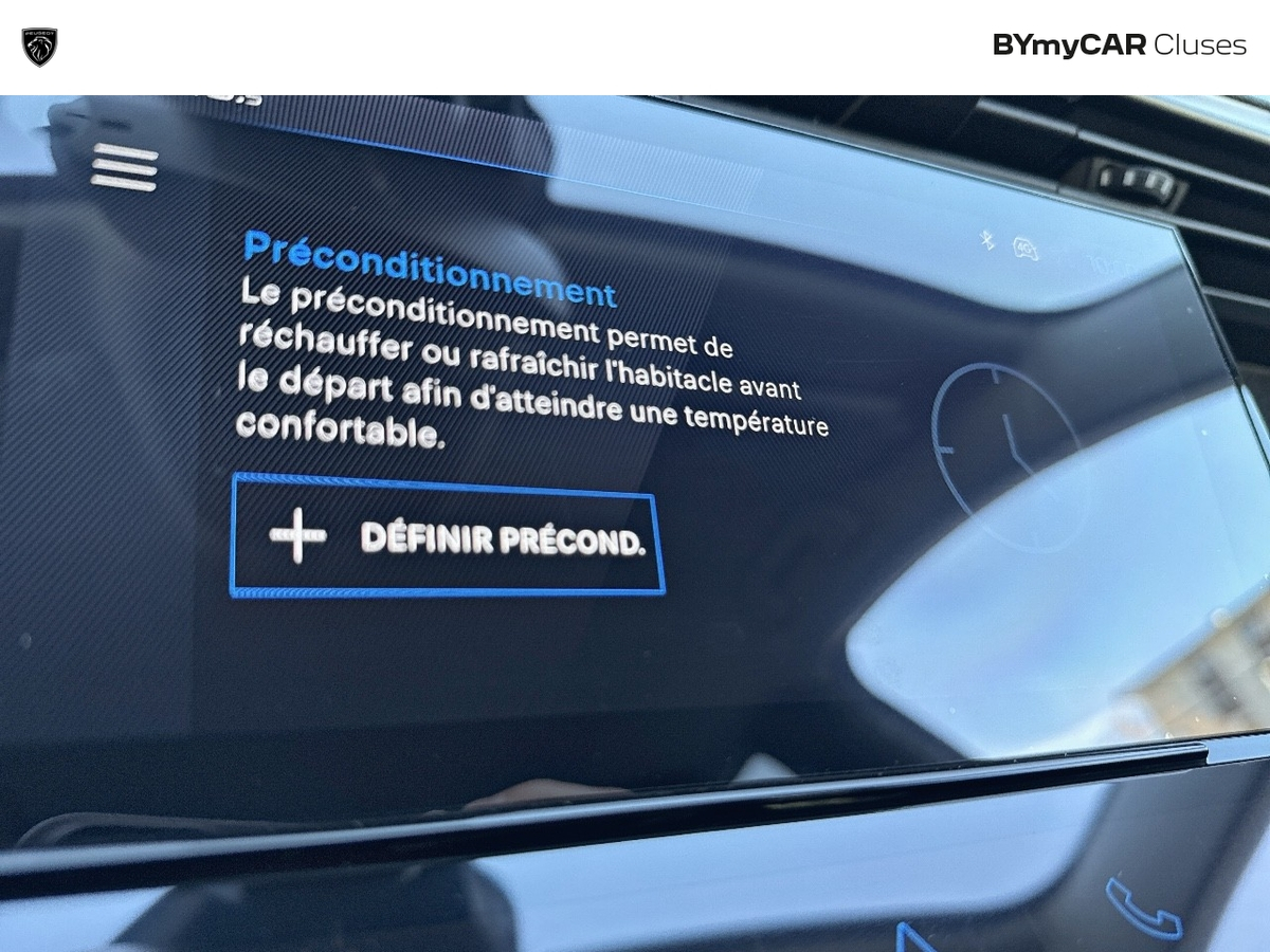 Peugeot 308 Plug-in Hybrid 195 ch e-DCS7 — photo 17