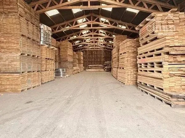 Local commercial