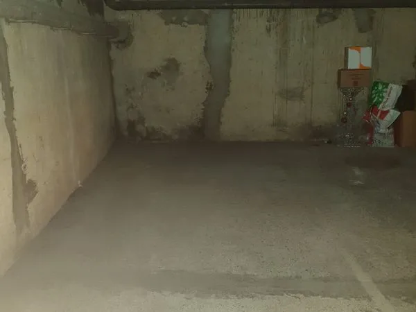 PARKING 17 m² au RDC - Accès direct - Rue des Dunes PARIS 19