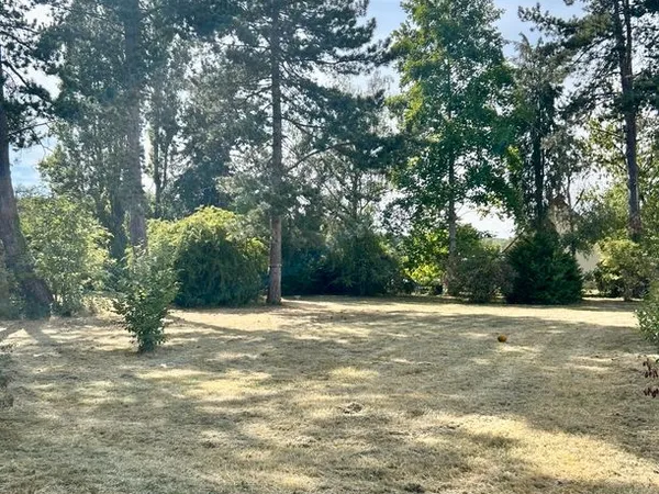 Exceptionnel - terrain constructible de 2256 m2