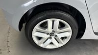 Renault Clio 1.5 Blue dCi 100ch Evolution - 24 — photo 22