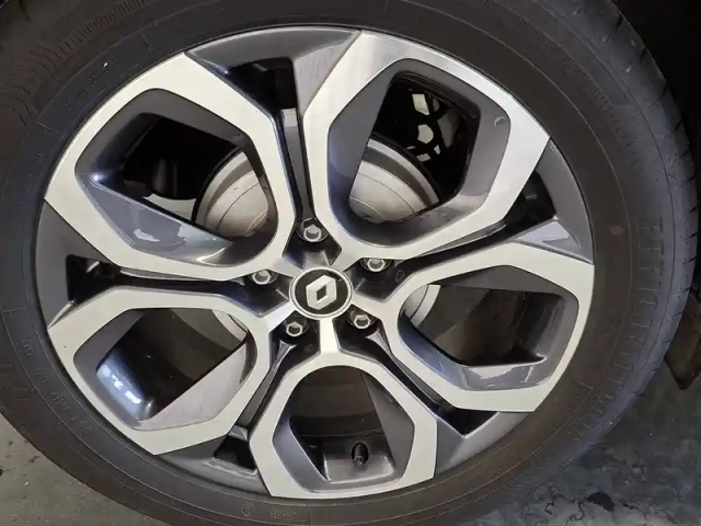 Renault Captur tce 90 — photo 13