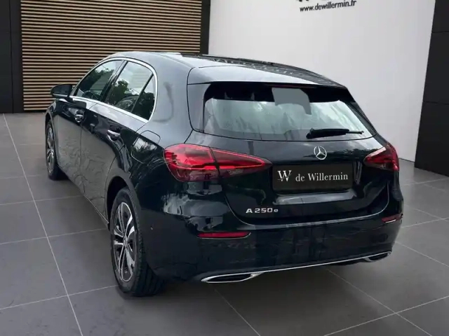 Mercedes Classe A 250 e progressive line — photo 8