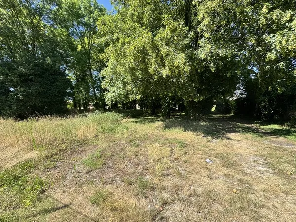 Terrain 1922 m²