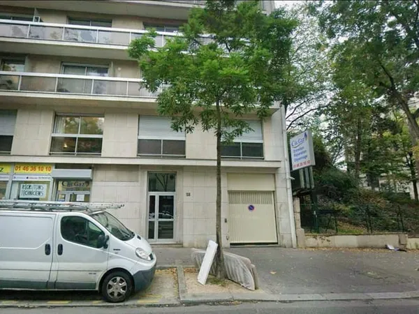 Parking 12 m²