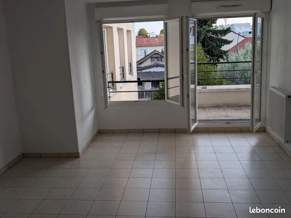 T2 lumineux de 43 m² avec Balcon & Parking - Drancy Centre