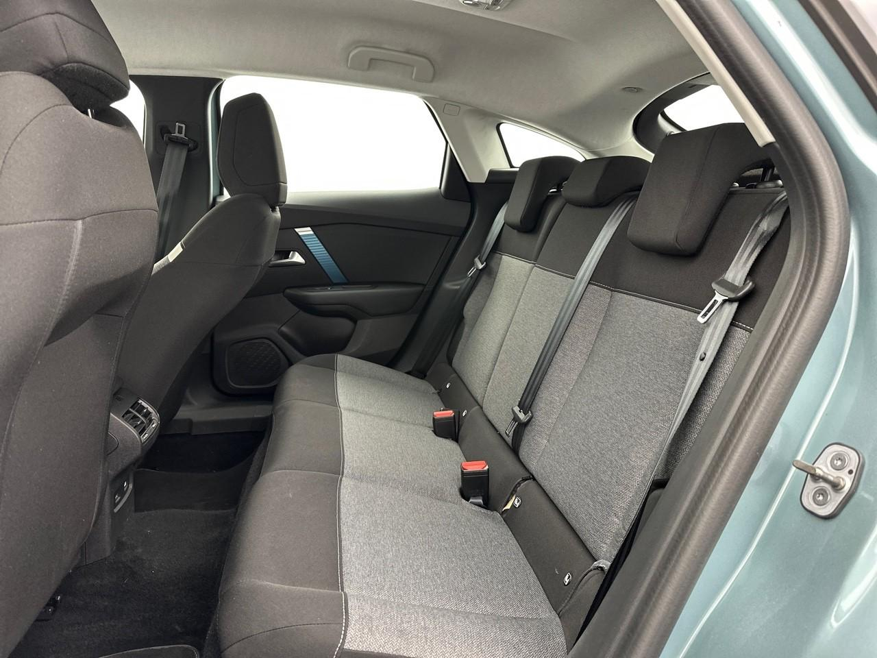 Citroën C4 e-c4 136 ch automatique live — photo 12
