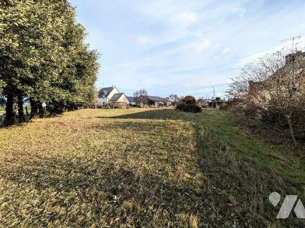 Terrain 800 m²