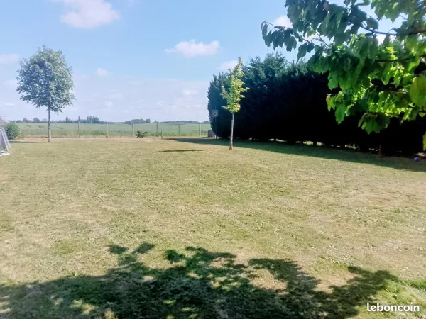 Terrain 1000 m² Saint-Amand-Longpré