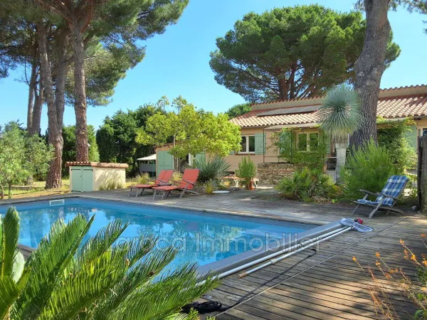 Villa 5 pièces 160 m²