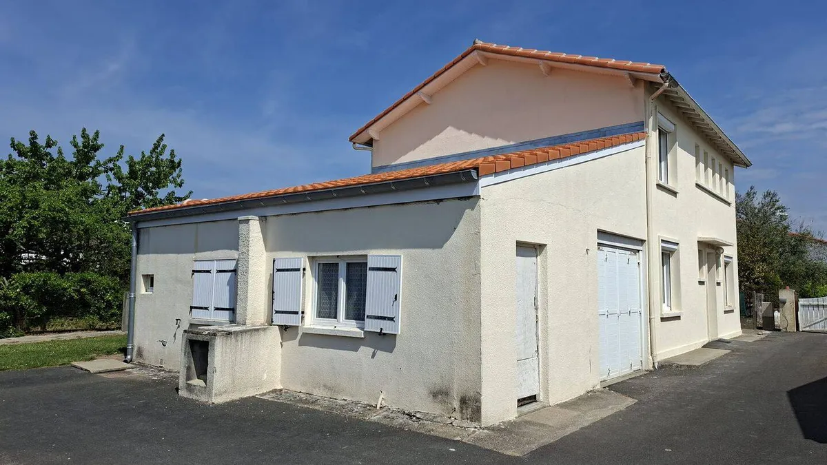 Photo 2