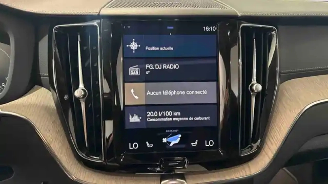 Volvo Xc60 t6 recharge awd 253 ch + 87 ch geartronic 8 — photo 19