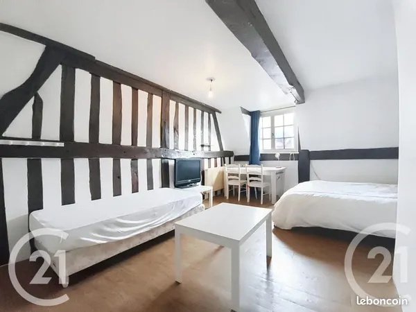 Studio 1 pièce 25 m²