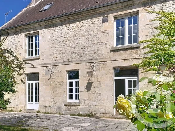 Maison 8 pièces 292 m²