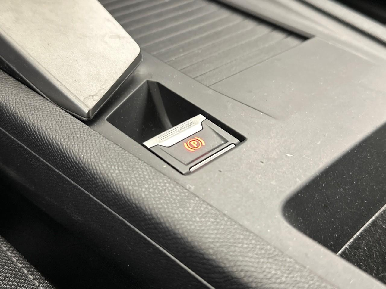 Peugeot 308 bluehdi 130ch s&s eat8 active pack — photo 30