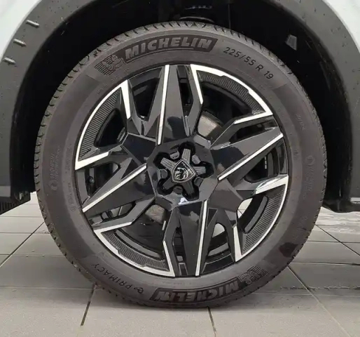 Peugeot 3008 hybrid 145 e-dcs6 — photo 88