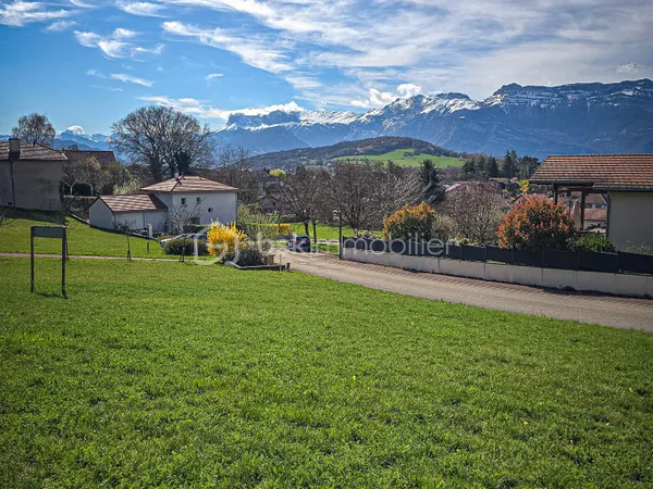 Terrain 1281 m²