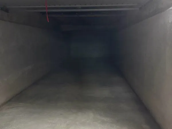 Garage/ box 29m2 à louer