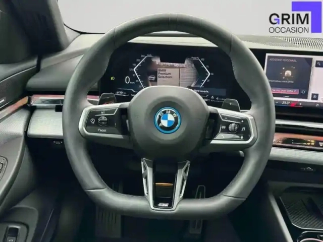 Bmw Serie 5 série 5 530e 299ch m sport — photo 10