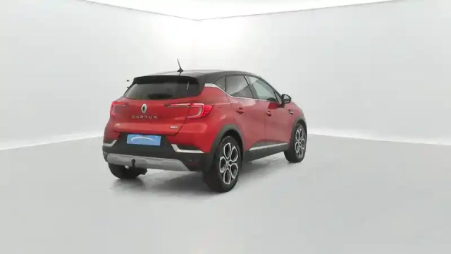 Renault Captur e-tech 145 - 21 — photo 14