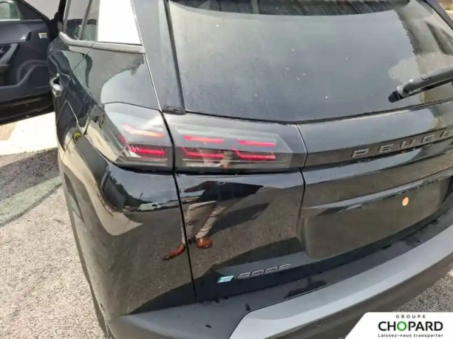 Peugeot 2008 electrique 54 kwh 156 ch — photo 15