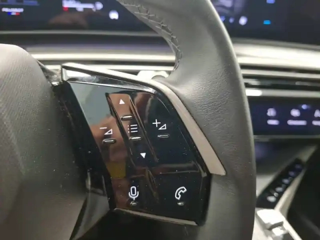 Peugeot 3008 hybrid 145 e-dcs6 — photo 17