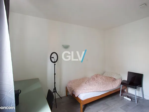 Studio 1 pièce 17 m²