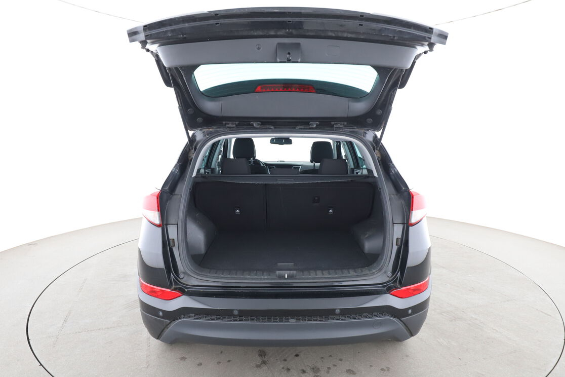 Hyundai Tucson 1.7 CRDi 2WD — photo 15